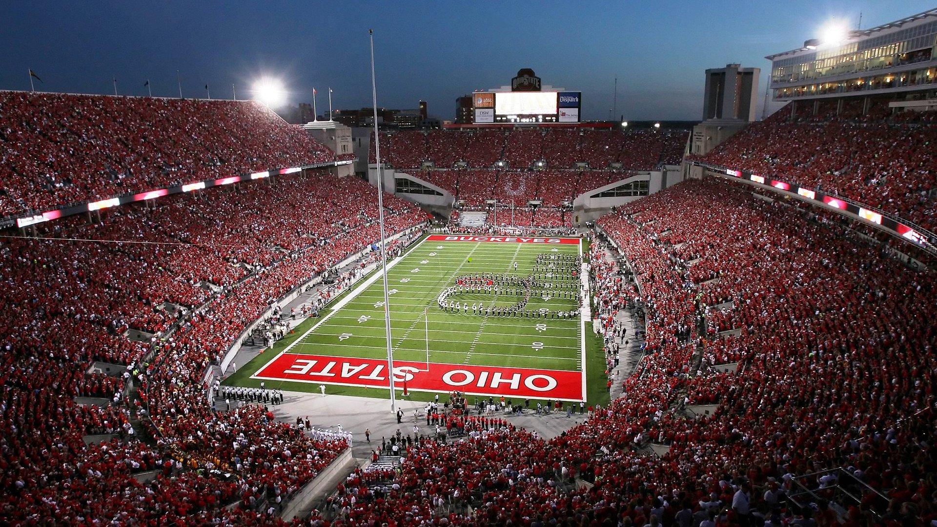 特雷泽盖评选现役十大前锋引争议，劳塔罗力压莱万，新一代锋霸格局生变？