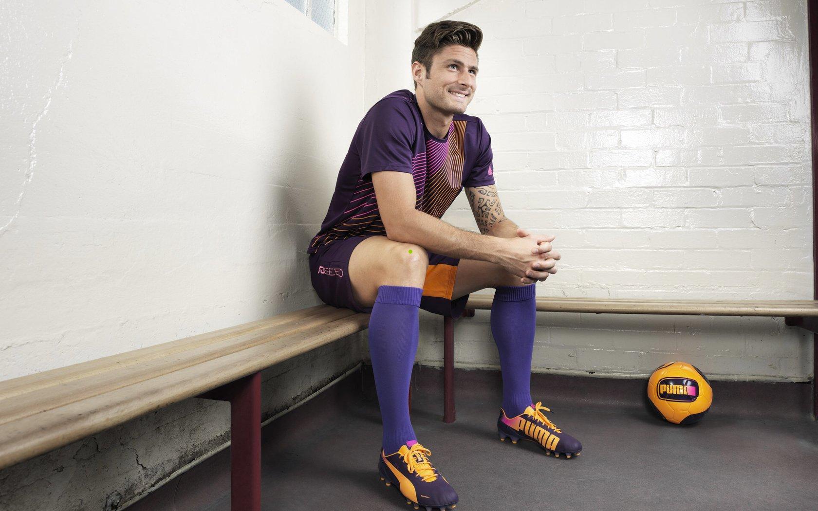 乐山孝志专访，中日足球差距细微 中国进步速度超预期